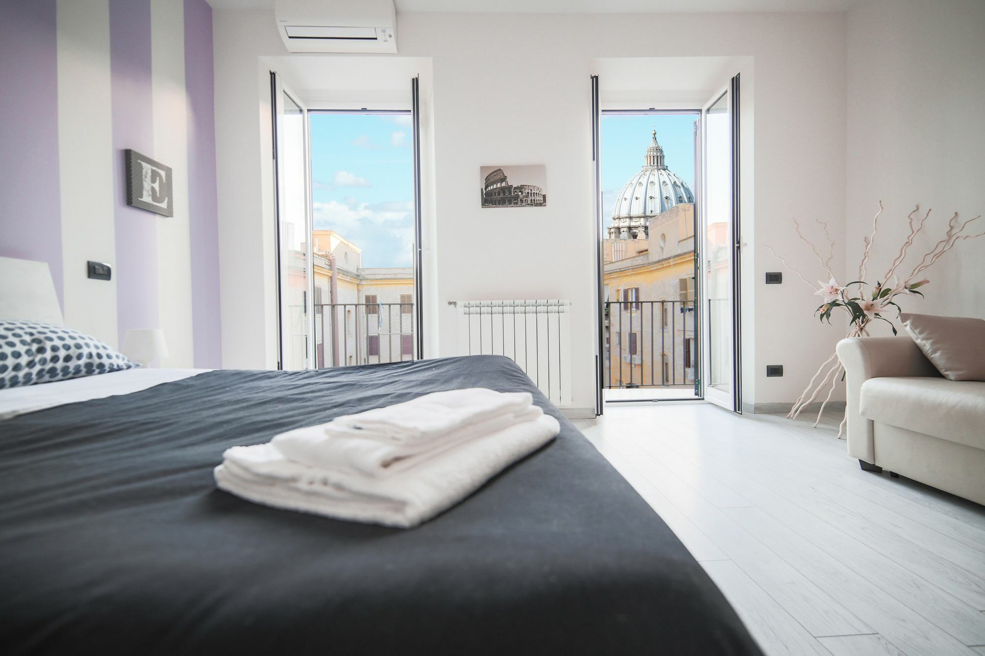 Apartment In Front Of St Peter'S Square And Vatican Museums - Mypad In Roma Exterior foto