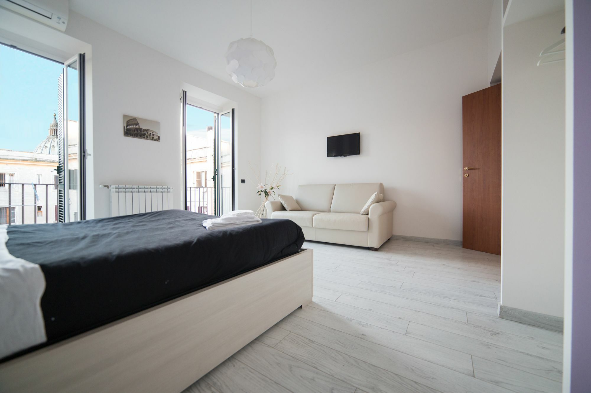 Apartment In Front Of St Peter'S Square And Vatican Museums - Mypad In Roma Exterior foto